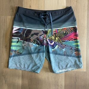 O’Neill Hyperfreak Board Shorts Men’s size 34 multi-colored Swim Surf no lining